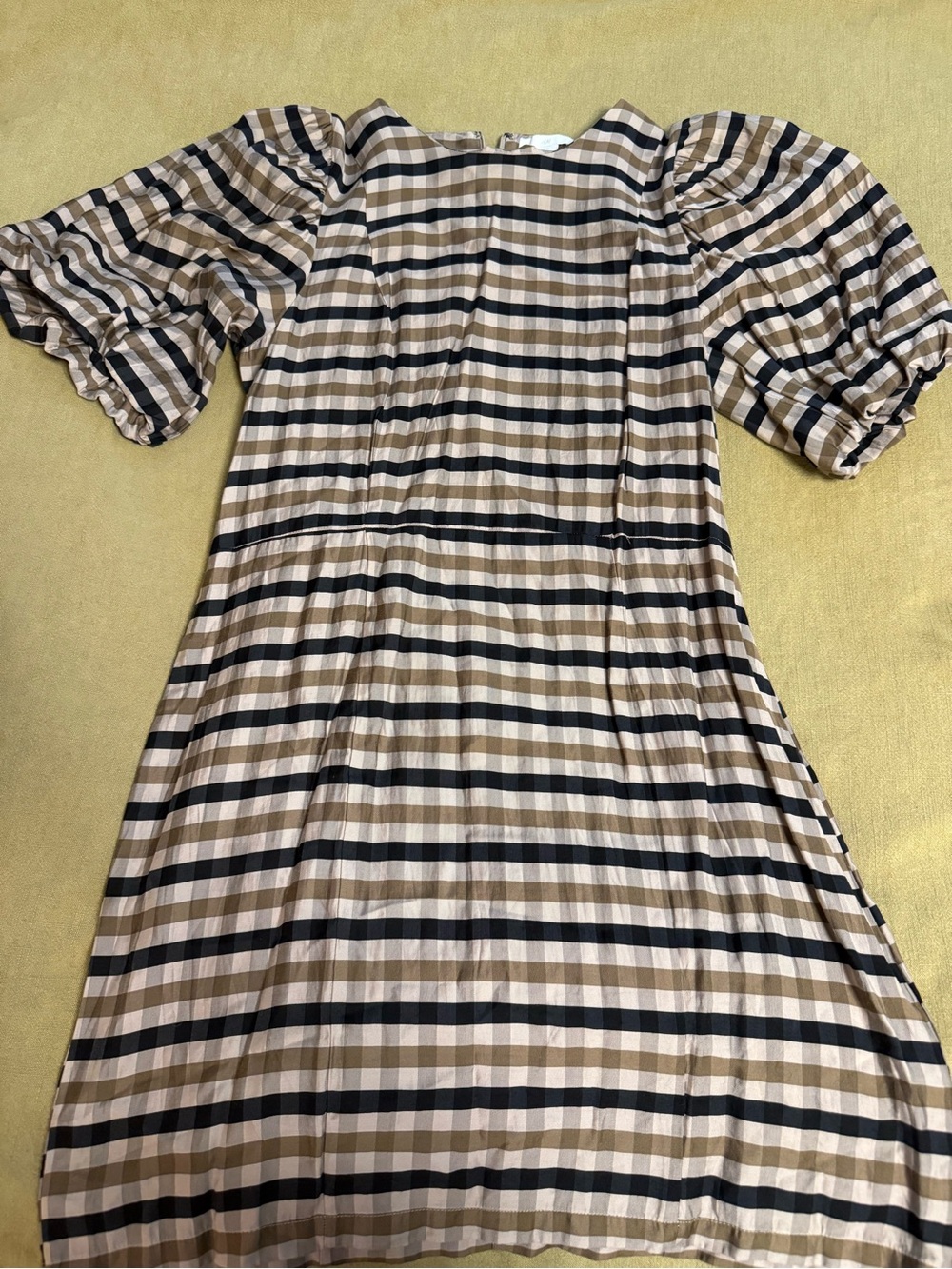 H&M Beige Black White Striped Puff Sleeve Dress